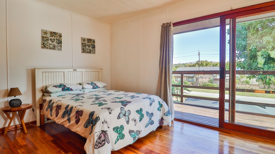 4 Bedroom Property for Sale in Sedgefield Central Western Cape